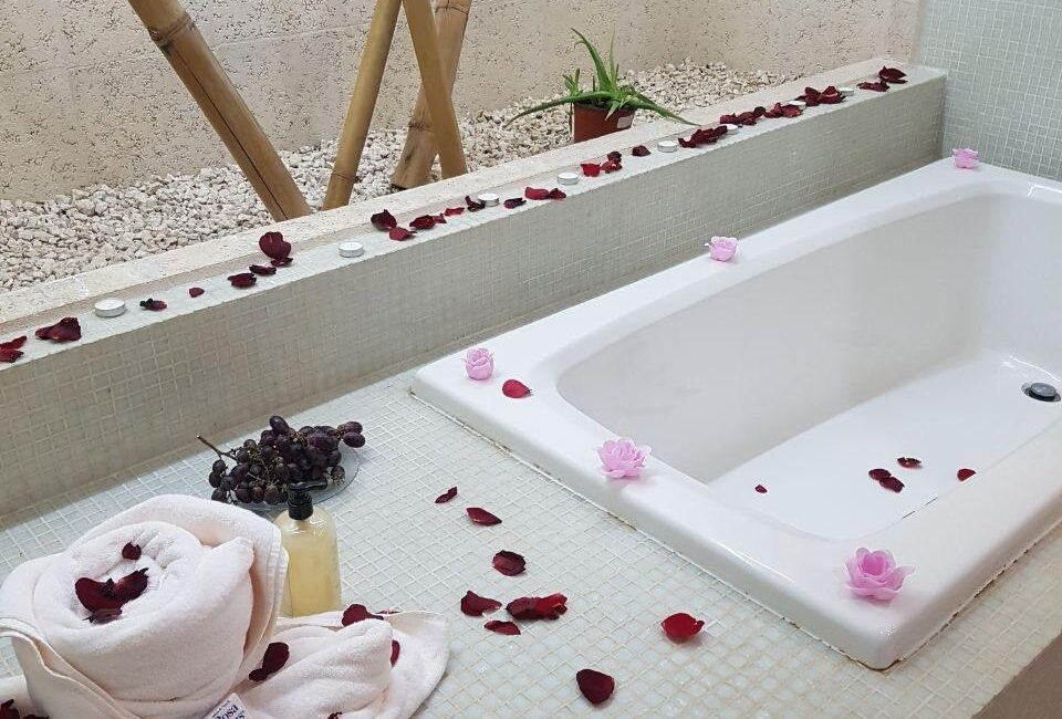 PROPIEDAD EN RENTA EN SANTA TERESITA, CARRETERA AKUMAL, TULUM