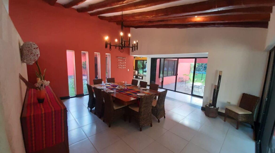 PROPIEDAD EN RENTA EN SANTA TERESITA, CARRETERA AKUMAL, TULUM