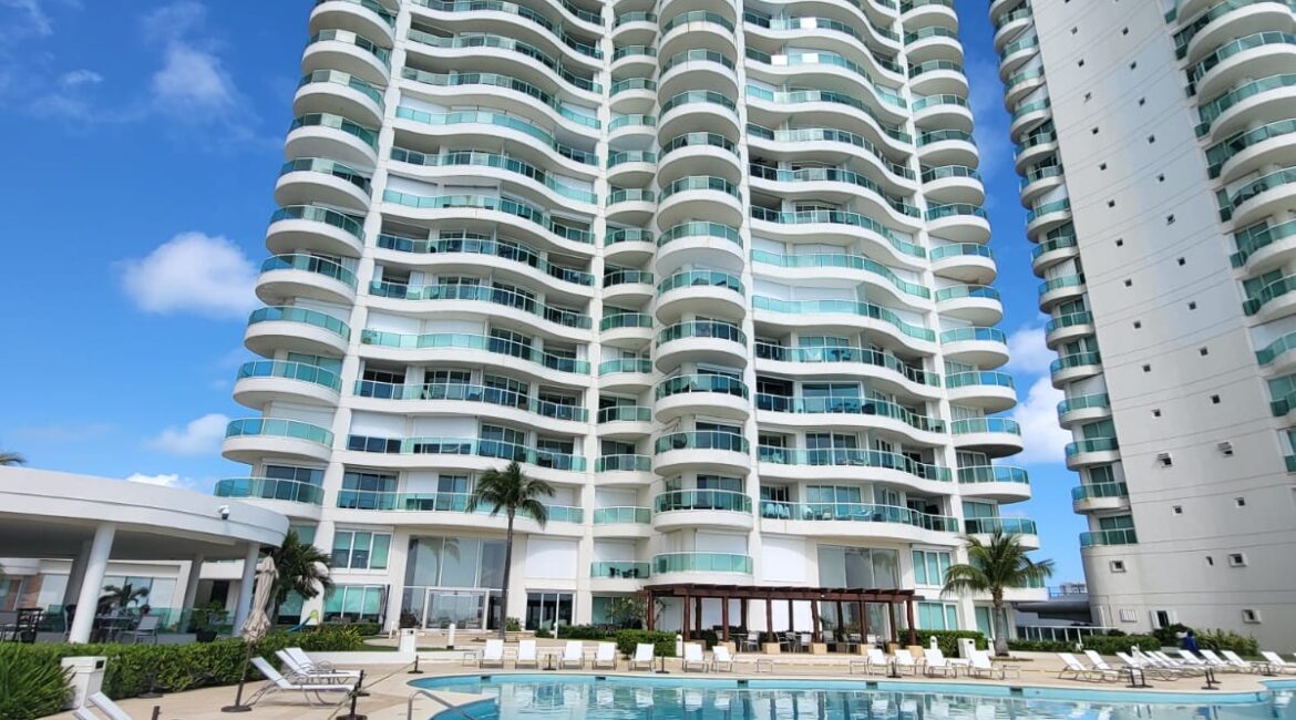 VIVA EL LUJO FRENTE AL MAR: RESIDENCIA EXCLUSIVA EN BAY VIEW GRAND, ZONA HOTELERA DE CANCÚN