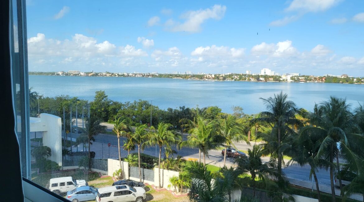 VIVA EL LUJO FRENTE AL MAR: RESIDENCIA EXCLUSIVA EN BAY VIEW GRAND, ZONA HOTELERA DE CANCÚN