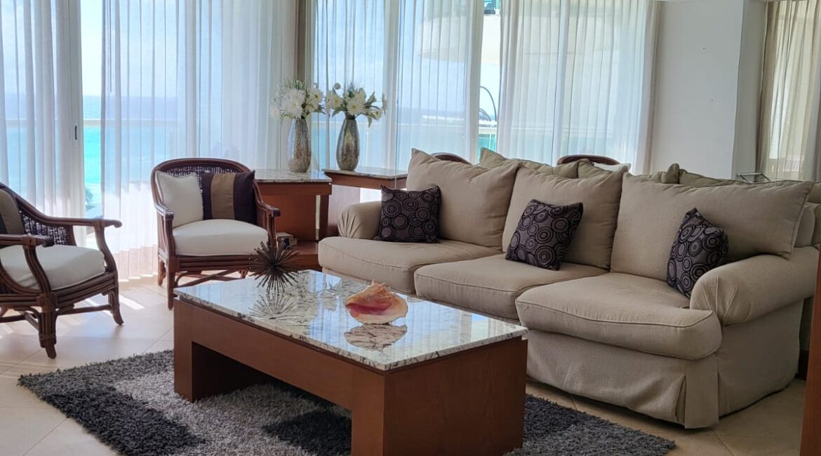 VIVA EL LUJO FRENTE AL MAR: RESIDENCIA EXCLUSIVA EN BAY VIEW GRAND, ZONA HOTELERA DE CANCÚN